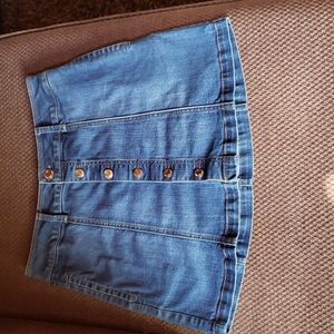 AMERICAN EAGLE Denim Jeans Mini Skirt Size 8 Button Down with Side pockets.